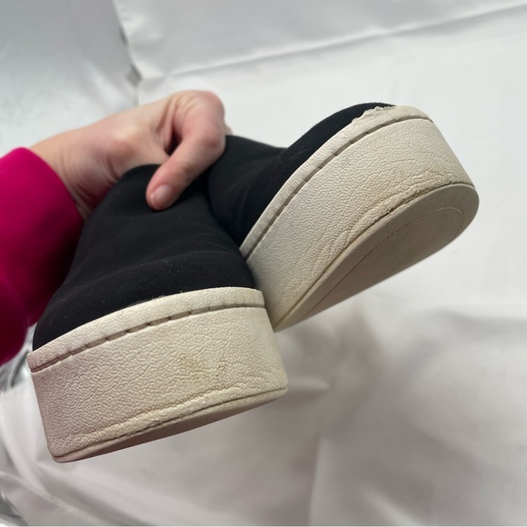 Vince Warren Suede Black Platform Sneakers - Picture 11 of 13